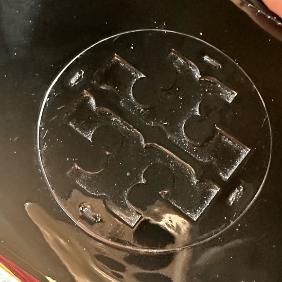 TORY BURCH CONTINENTAL CLUTCH OR WALLET ZIP AROUND NEW NWOT BLACK FRIDAY - Picture 3 of 5